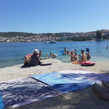 טרוגיר Apartman Pontis Okrug Gornji מראה חיצוני תמונה