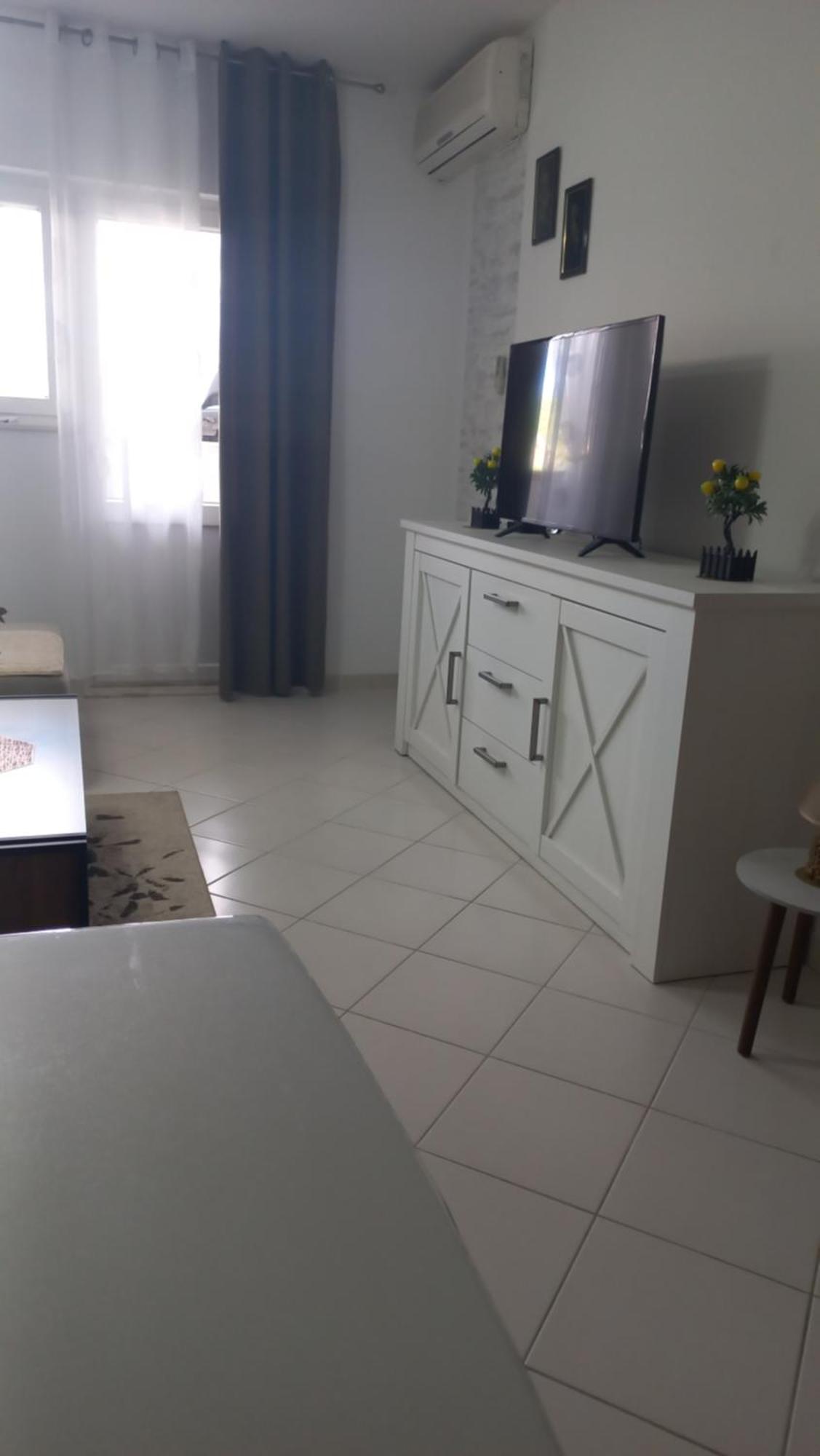 טרוגיר Apartman Pontis Okrug Gornji מראה חיצוני תמונה